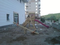 Ahşap Oyun Parkı